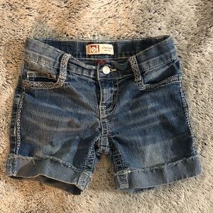L.e.i girl short